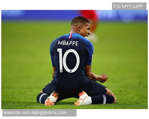 维尼修斯:从新星到巨星的成长之路与足球梦想的追逐